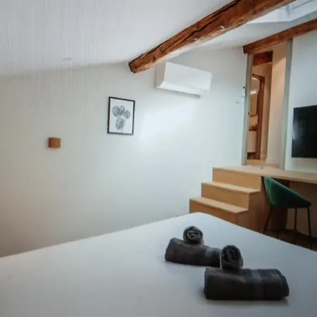 Lejlighed Superb 3 Bedrooms On Floor With Terrace